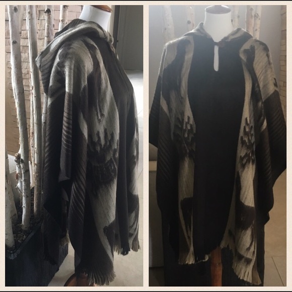 Hand crafted 100% alpaca poncho from Peru - Picture 2 of 4